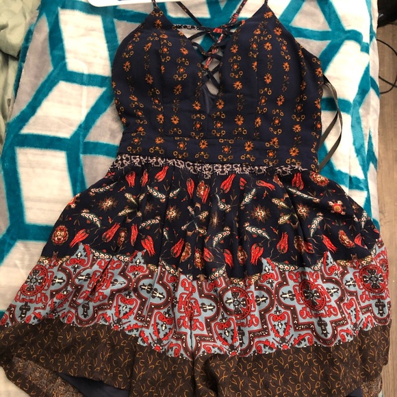 Stylist Romper🌟 - Picture 1 of 3